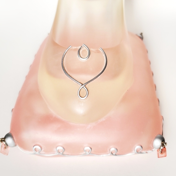 Shoe And Pillow Statue, Vtg Disney Princess Decoration, Pink Cinderella Resin - Picture 7 of 9